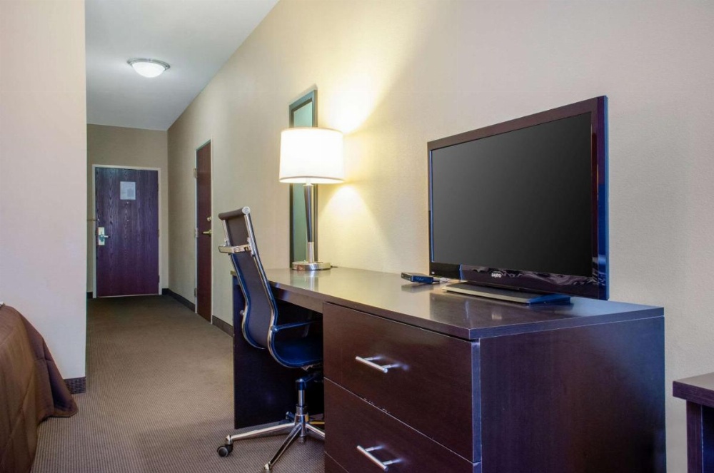 Sleep Inn & Suites East Chase Image 11