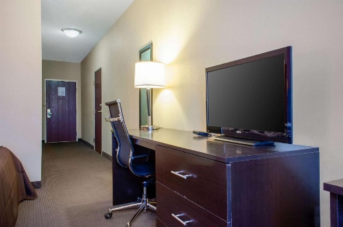 Sleep Inn & Suites East Chase image 11