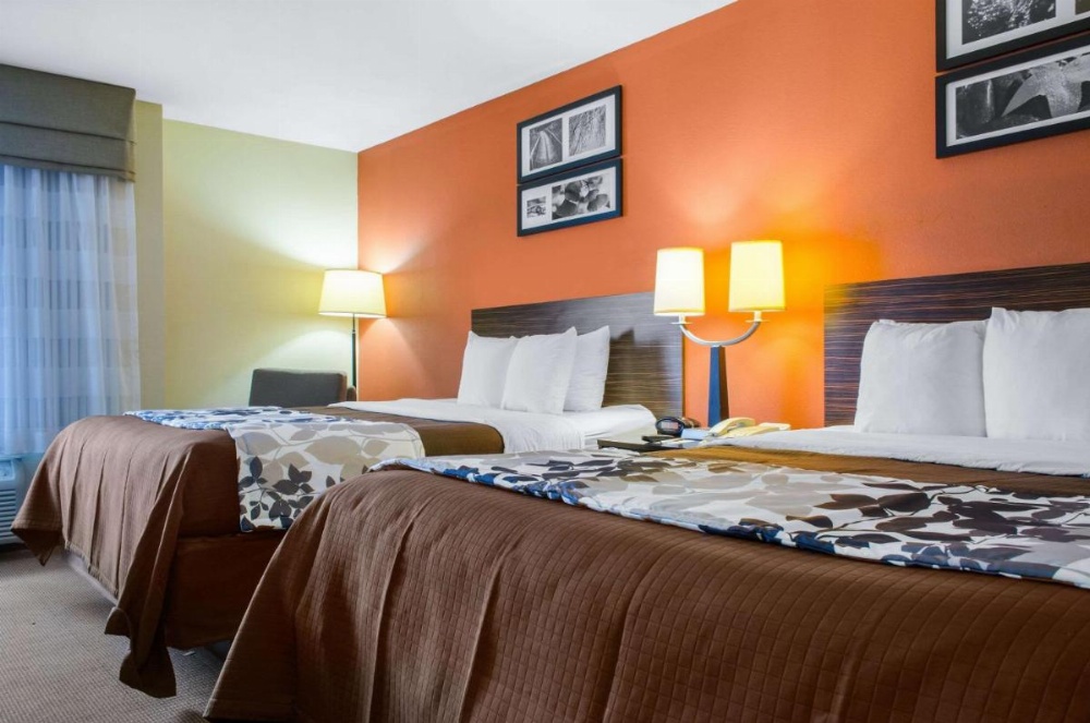 Sleep Inn & Suites East Chase