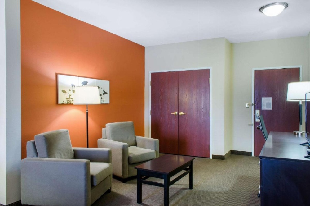 Sleep Inn & Suites East Chase Image 28