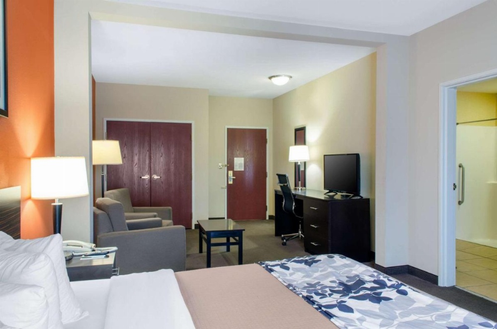 Sleep Inn & Suites East Chase Image 30
